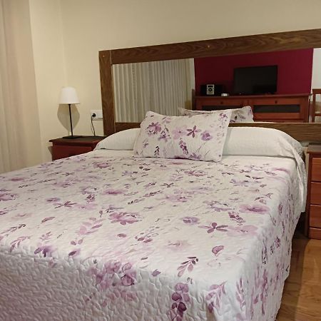 Apartamentos Chevere Granate Овьедо Экстерьер фото